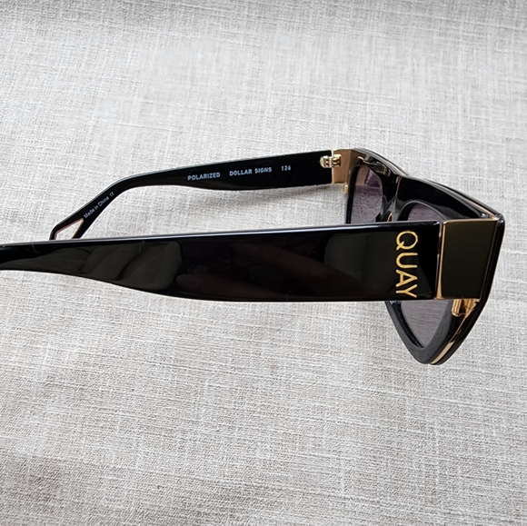Quay Polarized Dollar Sign Sunnies - Black - Picture 7 of 8